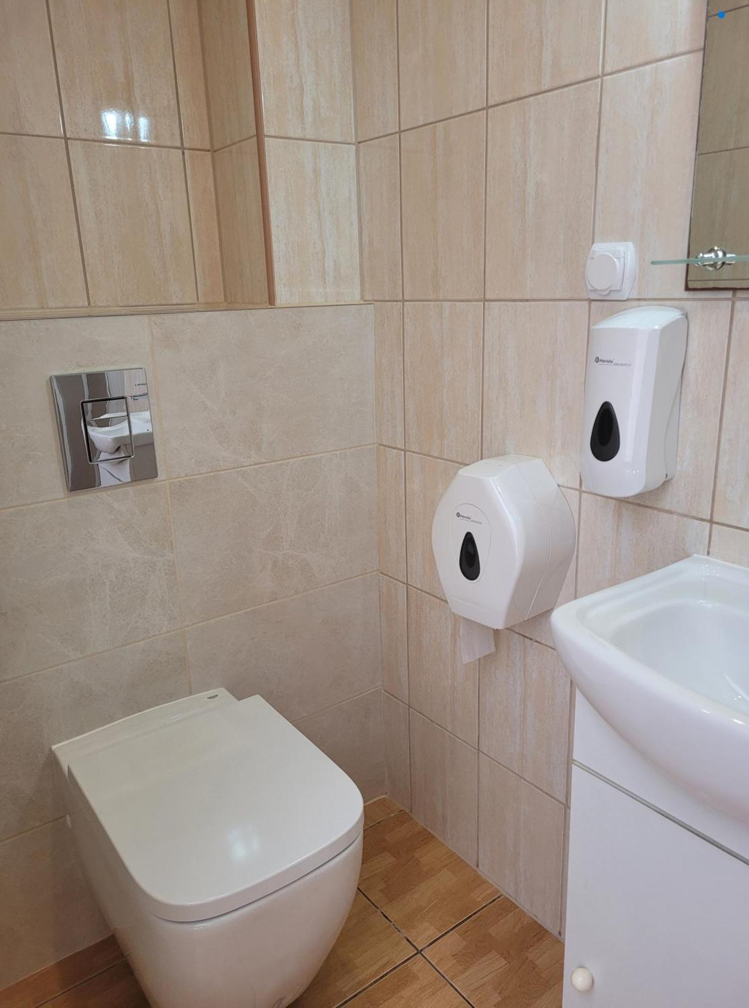 Orka Wakacje Dzwirzyno Ngoại thất bức ảnh